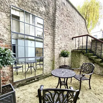 8 Herbert Street - Office 301