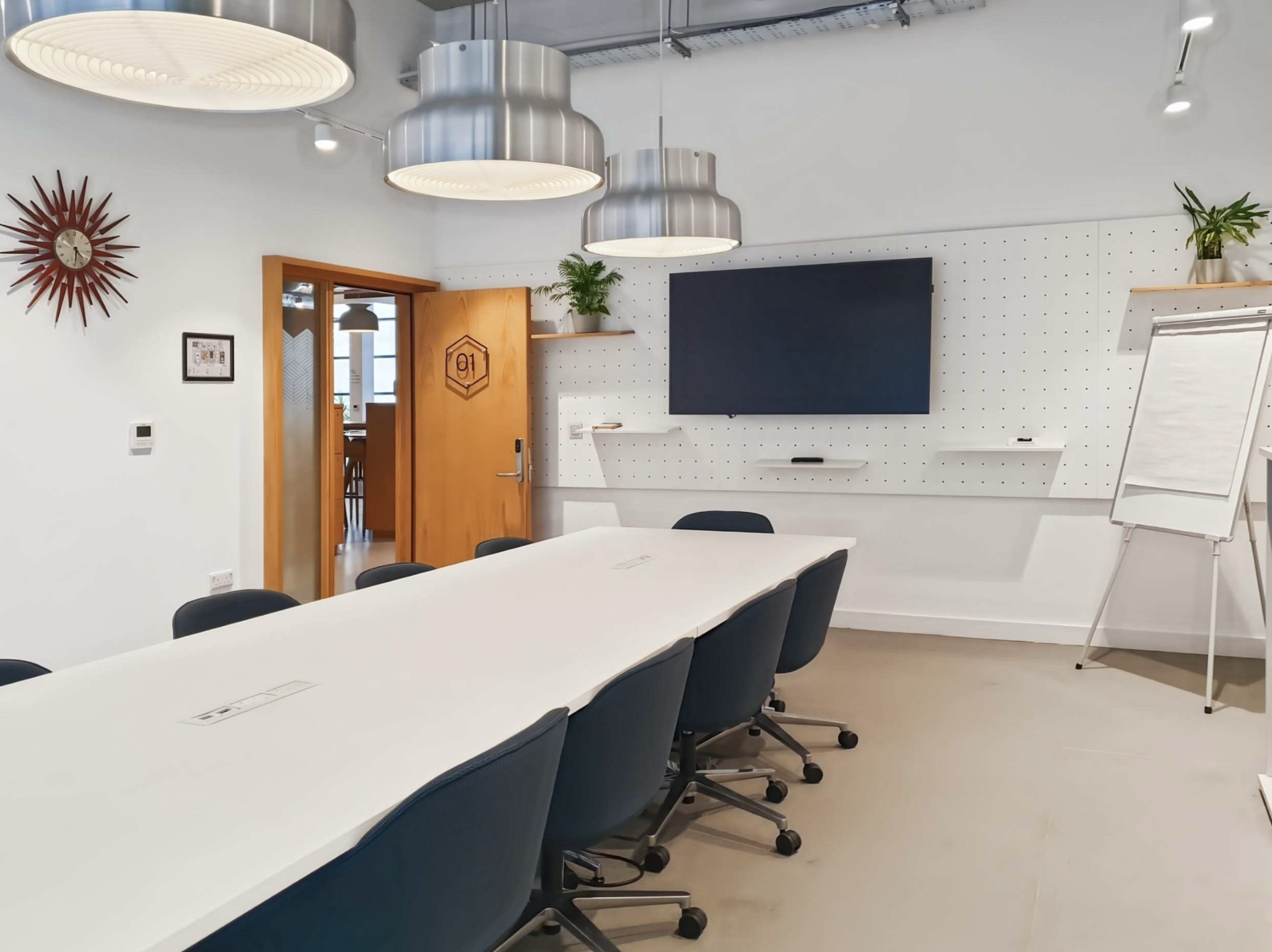 77 Sir John Rogerson's Quay - Office 402-404