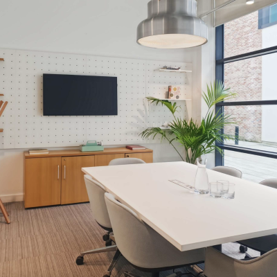 77 Sir John Rogerson's Quay - Office 402-404