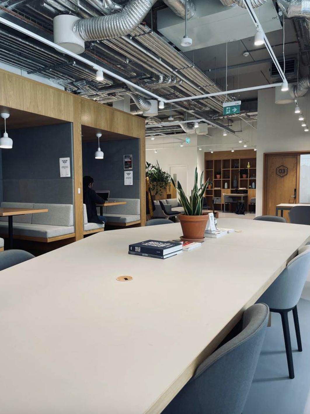 77 Sir John Rogerson's Quay - Office 402-404