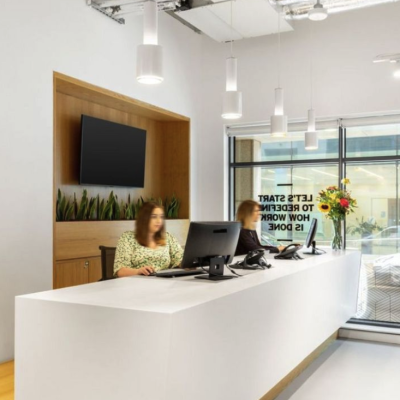 77 Sir John Rogerson's Quay - Office 402-404