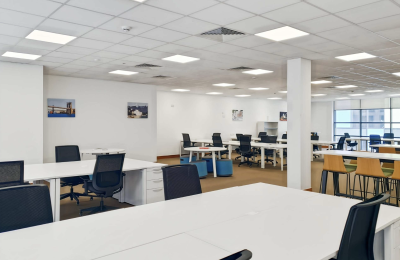 77 Sir John Rogerson's Quay - Office 402-404
