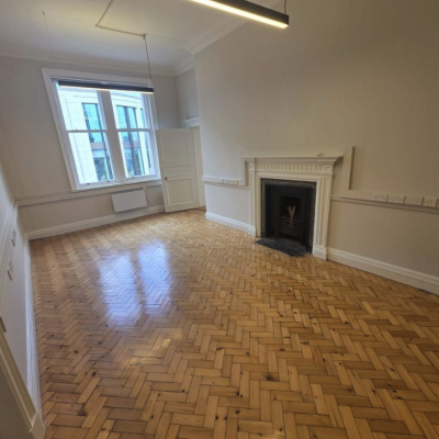 32 Nassau Street - Morrison Chambers - Office 201