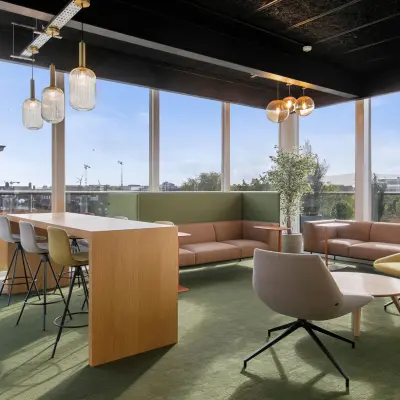 24/25 St Stephen's Green - Offices