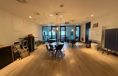 16 Sir John Rogerson's Quay - G01