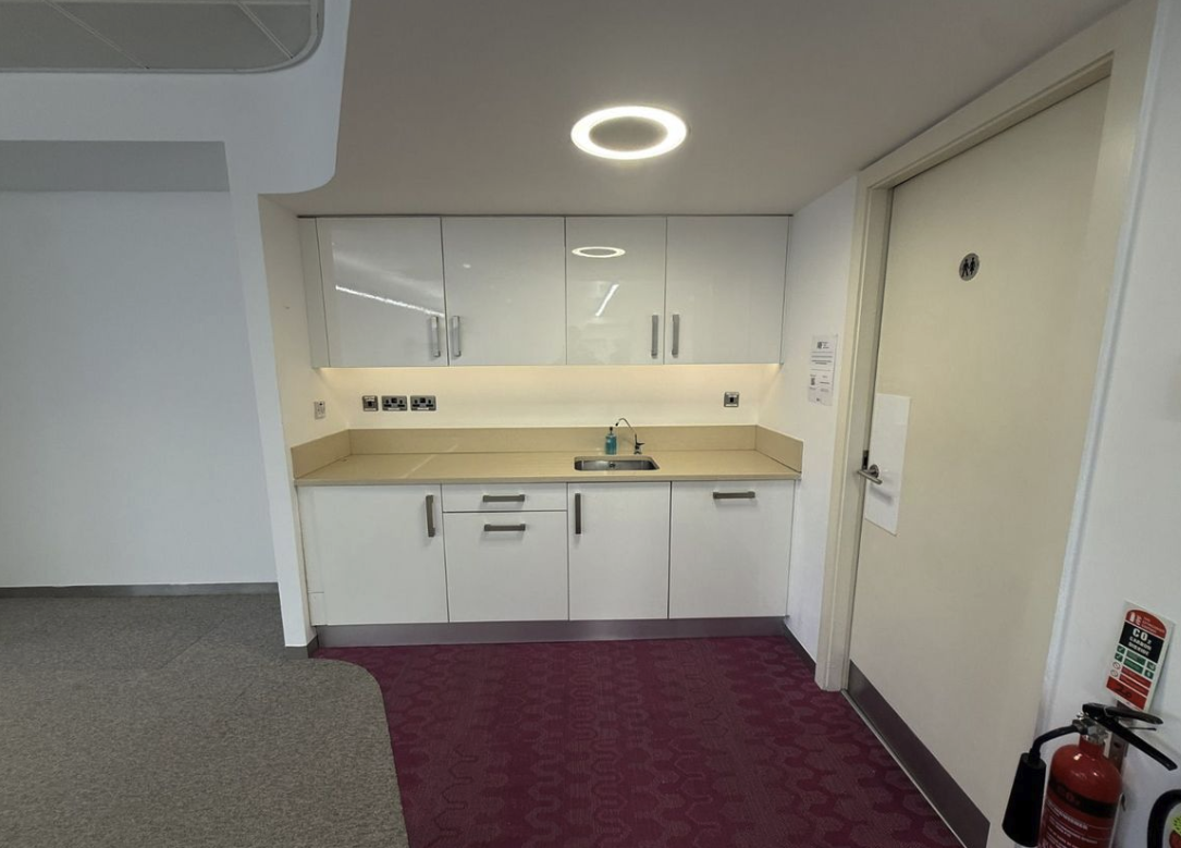 16 Sir John Rogerson's Quay - Office 101