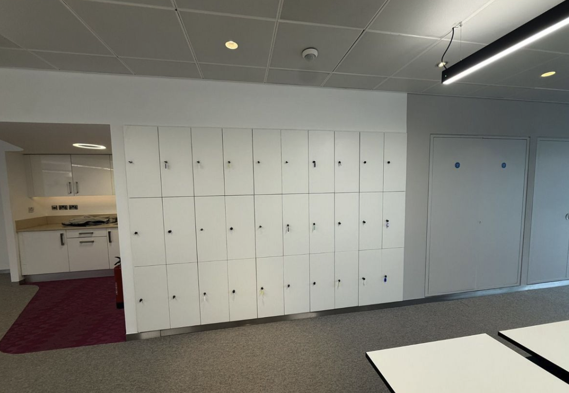 16 Sir John Rogerson's Quay - G01