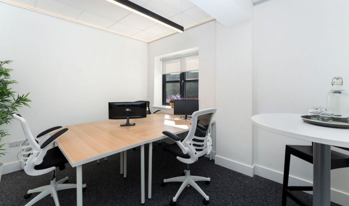 6 Fern Road - Suite 24